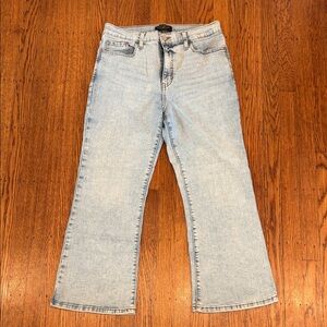 Banana Republic Light Wash Cropped Bootcut Jeans – Women’s 8 / 29 Waist